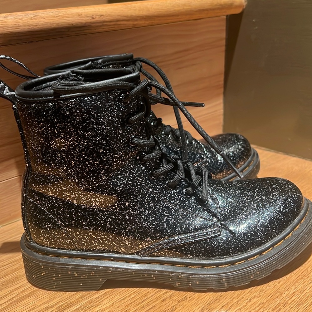 Kids Dr Martens